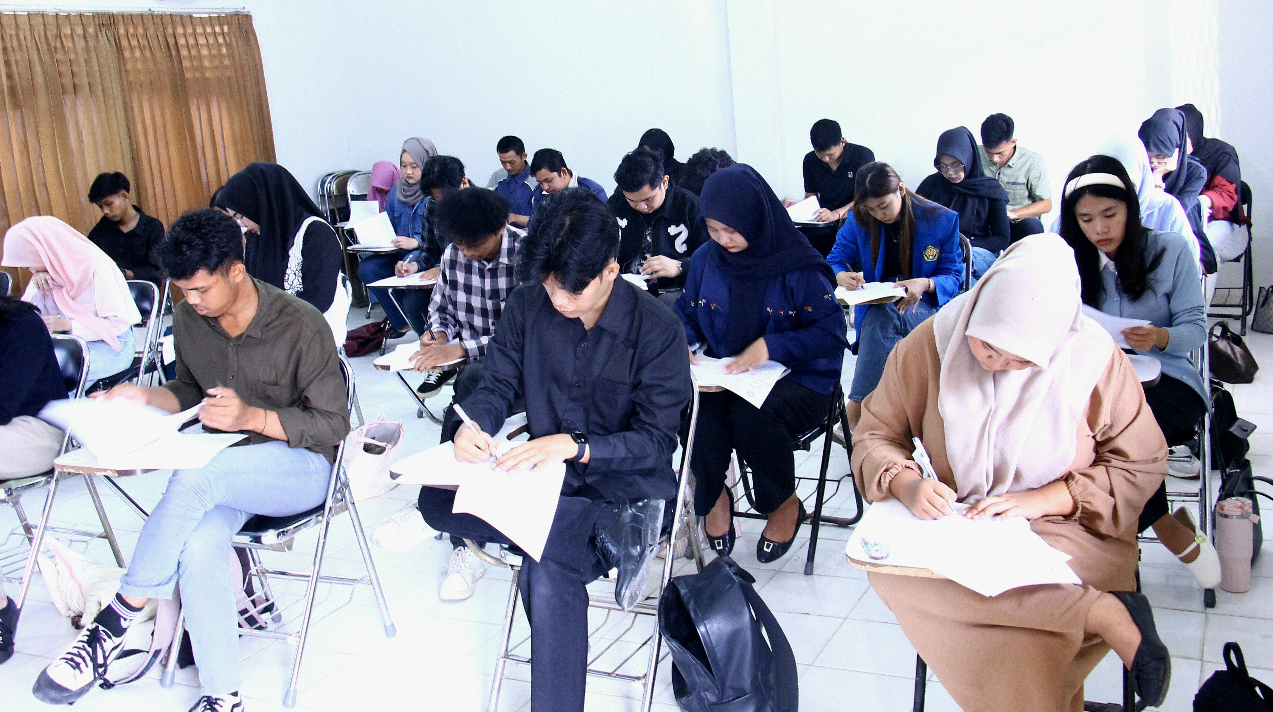 Ujian Akhir Semester Genap 2025/2026 STISIPOL Candradimuka