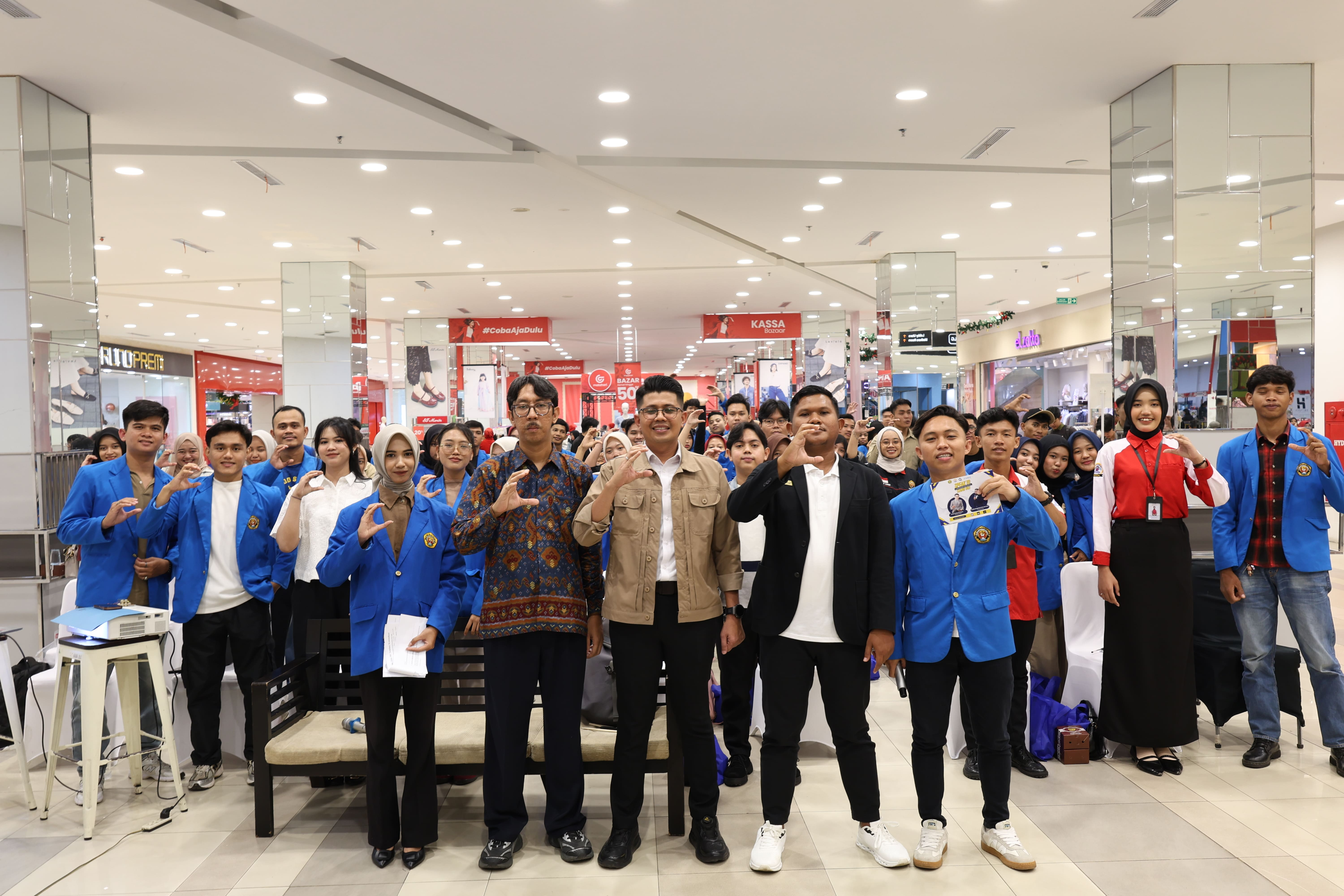Seminar Komunikasi Spek To Stand Out Mengatasi Mental Block Untuk Personal Branding 